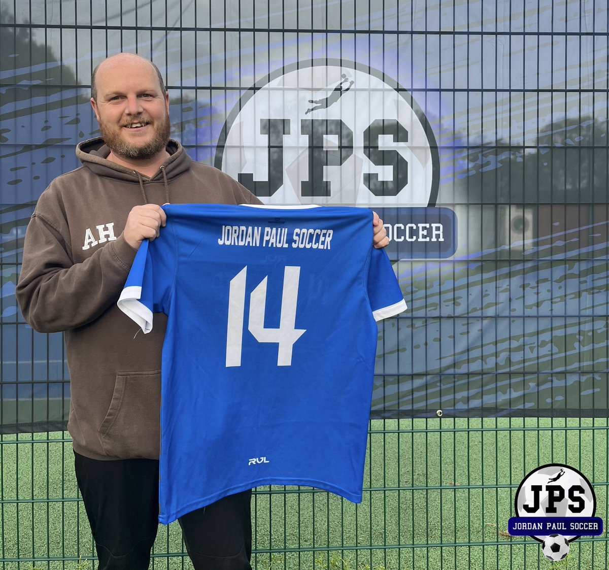 JPSFC_Adults's tweet photo. Management 🤝

We are proud to announce that @azhayman will be managing the 1st team for the upcoming 2024/2025 season. 

Keep your eyes peeled 👀 to see what signings he has made ✍️ 

#JPSFC #JPSFCMENS https://t.co/wHtcR4XW7e
