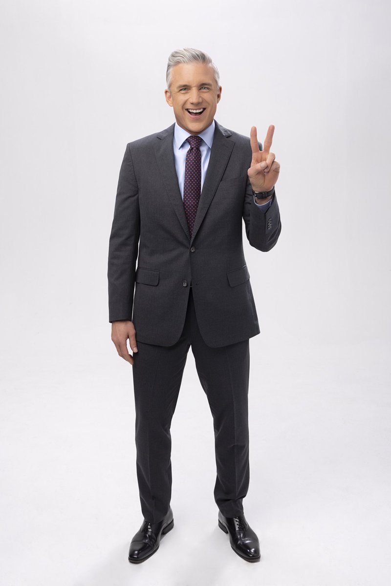 HEPHNERJEFF's tweet photo. What is this goofball smiling about?  (wrong answers only please)
Shhhh, don’t tell him but TONIGHT is the season finale of Switch…   7p on @GameShowNetwork  This guy totally isn’t ready to hear this… I mean, look at ‘em. https://t.co/hOHJf4OnMs