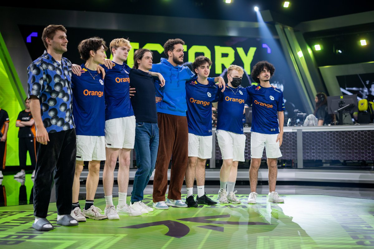 KarmineCorp's tweet photo. Suite à la défaite de Team Heretics contre Team Vitality, notre participation aux VCT Champions n'est plus possible.

Cela signe donc notre fin de saison en VCT, c'est forcément une grande déception car on sait de quoi notre équipe était capable.

Merci d'avoir suivi cette saison des VCT avec nous, et merci à tous les supporters pour le soutien infaillible apporté à l'équipe 💙

Rendez vous l'année prochaine. 🫡 #KCORP #KCWIN