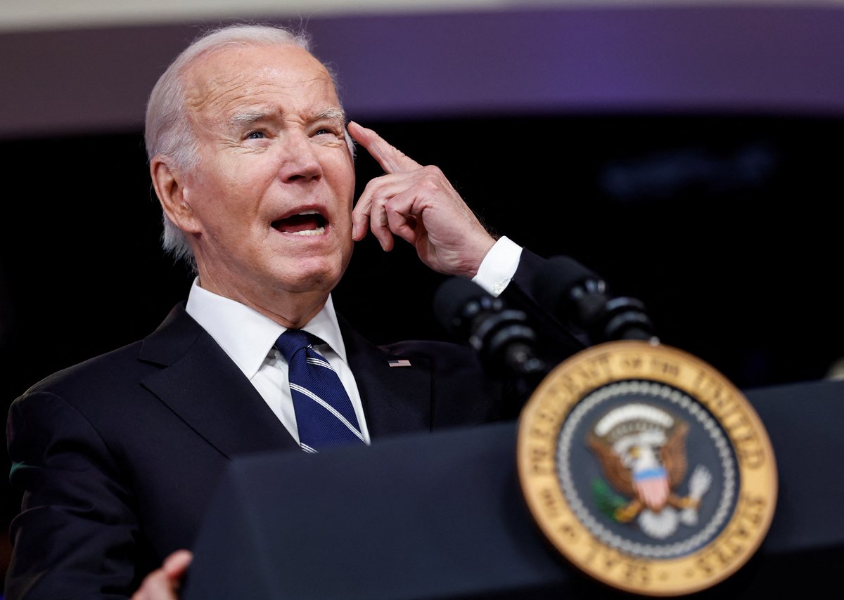 ElectionTime_'s tweet photo. #NEW: Calls for Biden to Step Down CONTINUE Following Trump Assassination Attempt.
DEM’s are still wanting Harris at the top of the topic, after Biden’s “bullseye” comment, calling it a mistake.
Will Biden be the nominee in November?
#Trump2024 #Project2025 #ReplaceBiden https://t.co/bqgm5CeNeM
