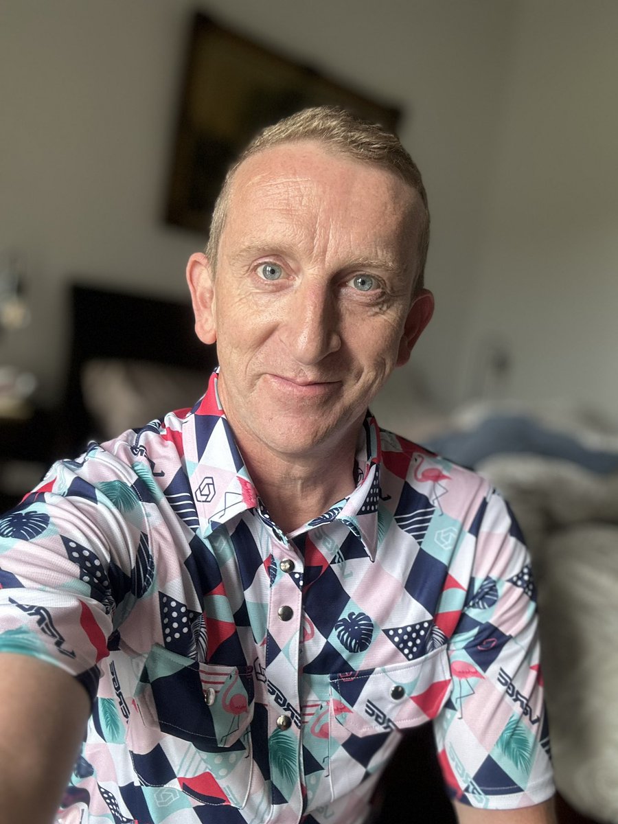 We are doing a pre order on the button shirts we had for the junior tour. Can be used in the bike also for town runs. Open until next Tuesday. 

vergesportireland.com/products/backr…