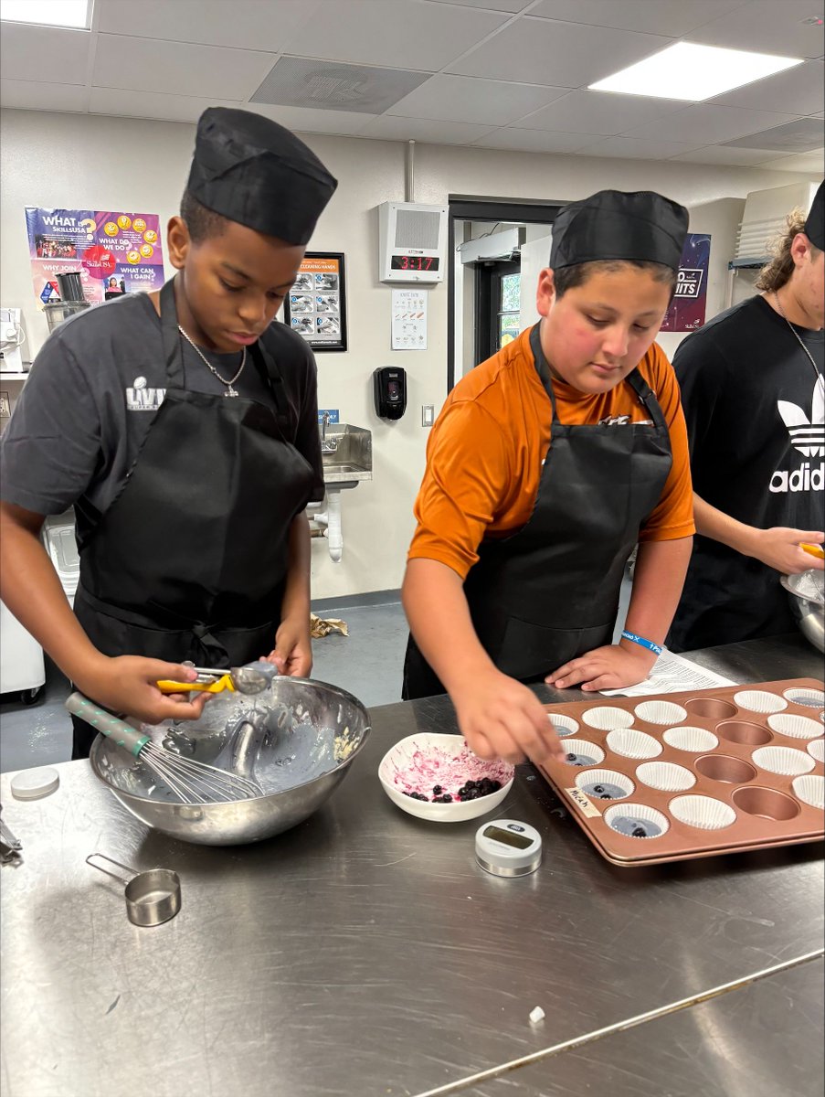 Beevillecte's tweet photo. Exciting start to the Beeville ISD Junior Chefs Camp! #BeevilleISD #GoTrojans #Beelieve https://t.co/8Q3UQlO69i