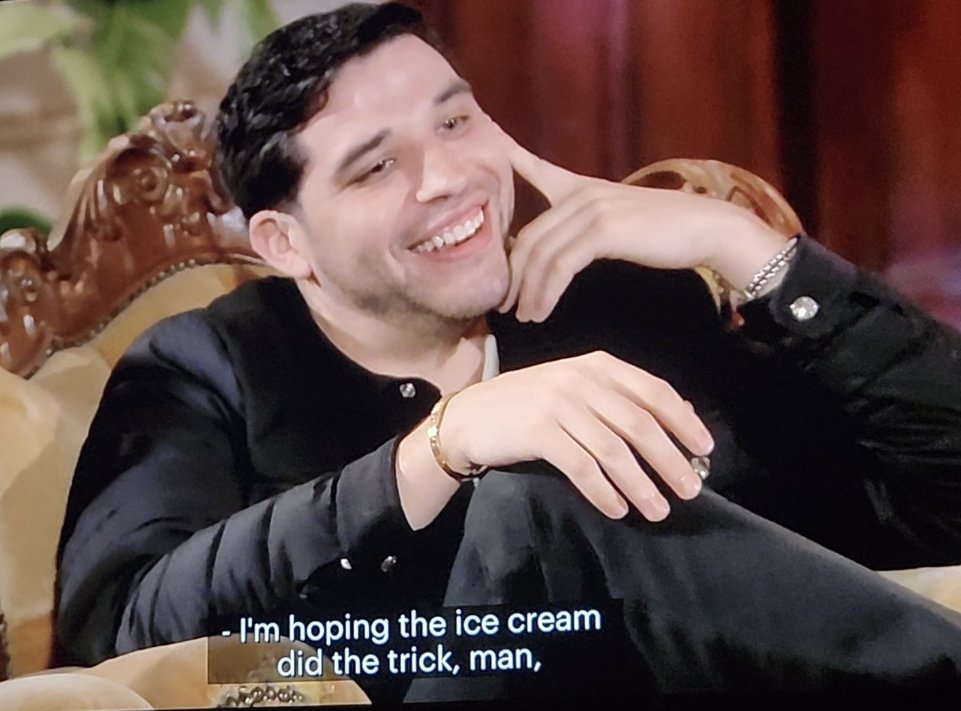 StormsandSativa's tweet photo. There is something so off-putting about Devin and I don't mean that he was an obvious thumb sucker π€ #TheBachelorette #Bachelorette #devin #jenntran https://t.co/YSDKsw2HvT