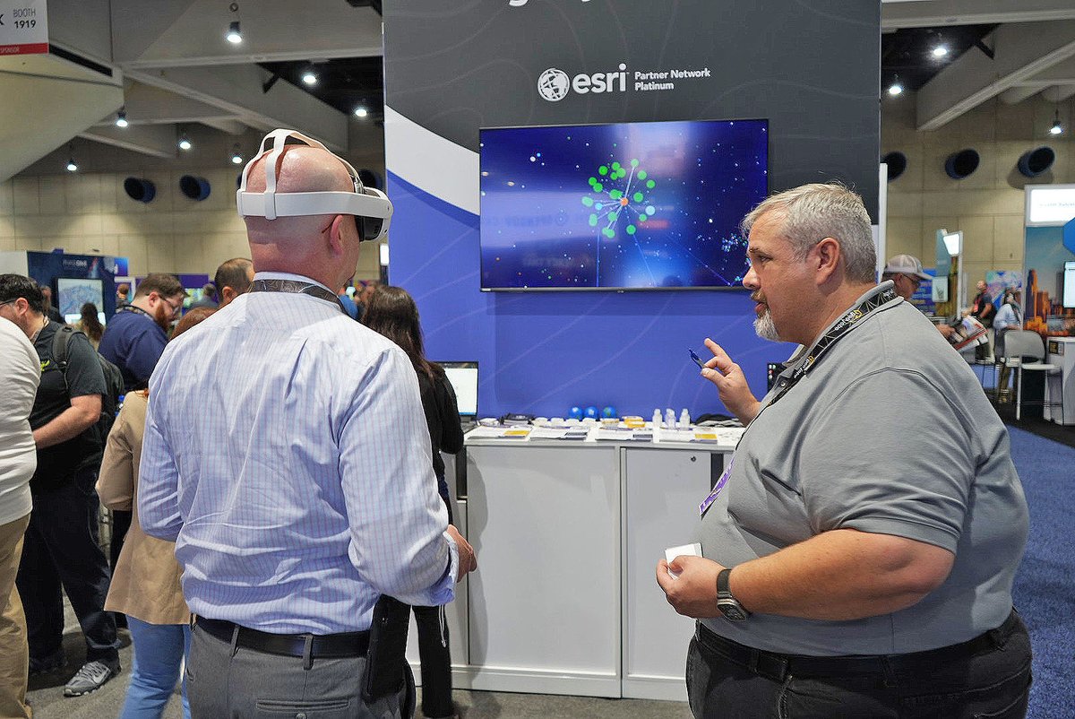 GEOjobeGIS's tweet photo. Come on down to booth #1819 and hang out with Team GEO Jobe! We're offering exclusive demos of our our exciting new tool – the Virtual Reality Knowledge Graph for #AdminTools! 🌌 And walk away with some snazzy swag 😎 #EsriUC2024 #Esri #EsriPartner #VirtualReality #VR #ArcGIS https://t.co/IF4wuOimRY