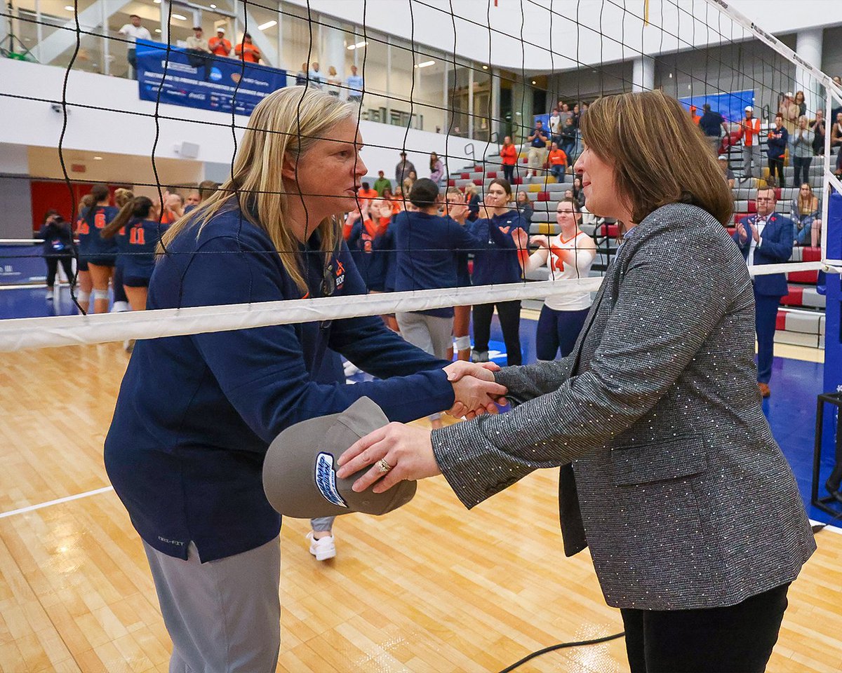 NCAADIII's tweet photo. Favorite Frames 📷 Women's #D3vb

📸 Justin Tafoya

#WhyD