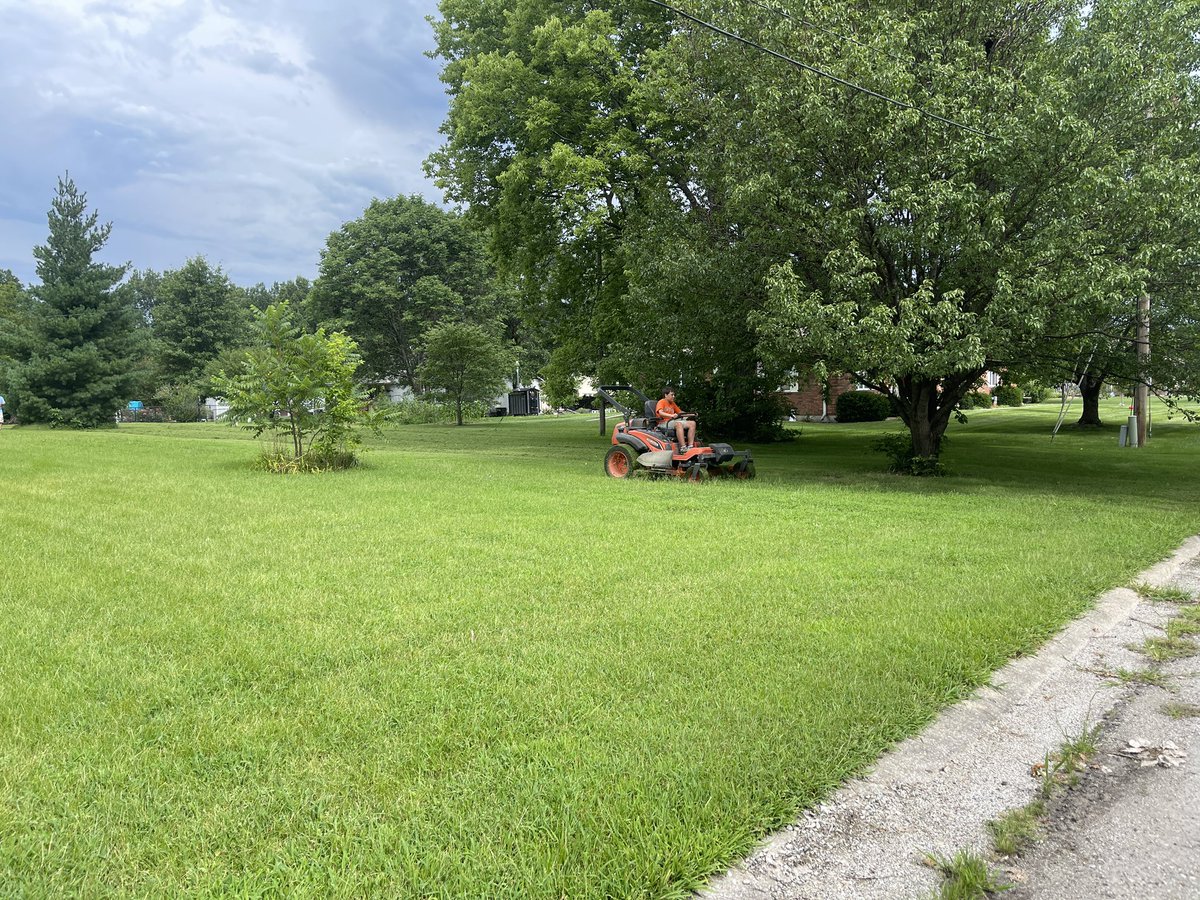 SAE Spotlight 🌪️ Chase Kendrick is a Sophomore whose SAE project consists of his mowing business that he has started. He currently mows 4 yards and hopes to add 2-4 yards to his client list this year