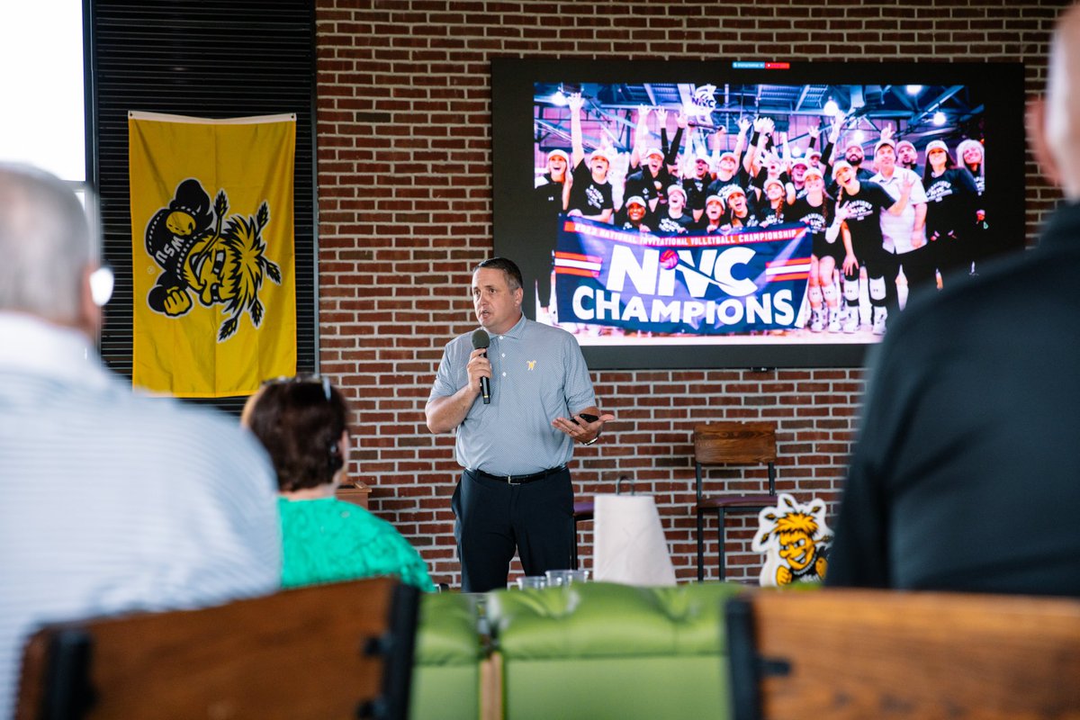 Go Shockers tweet media