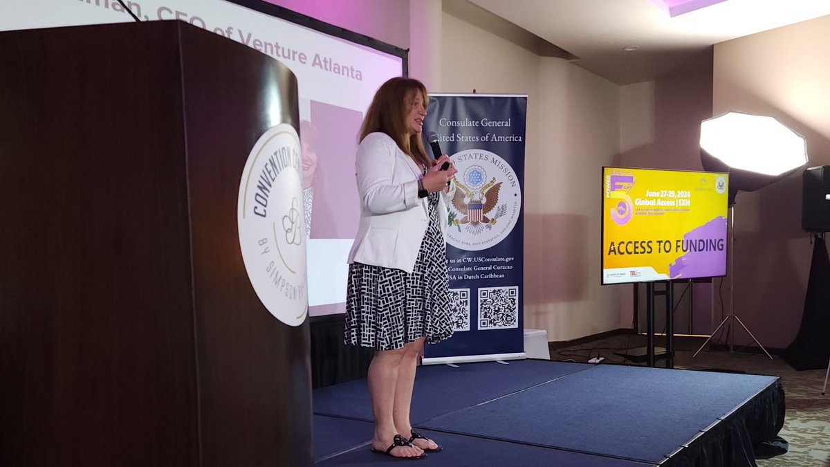 ATLIntlAffairs's tweet image. Honored to attend #Islandpreneur #PowerFest in Sint Maarten with our partners @VentureAtlanta, @ATLTechVillage, and @riceatlanta. MOIIA's Nick Mulkey exemplified Atlanta as as a destination for expansion to business owners from around the Caribbean.