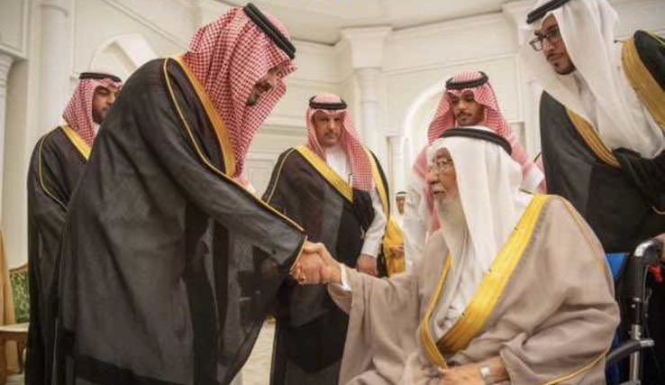 AAlduyiss's tweet photo. "إذا ما صافحَ الأسماعَ يوماً
تبسَّمَتِ الضَّمائرُ والقلوبُ" https://t.co/UcUR5Simy0