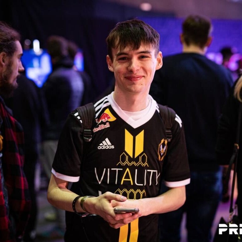 TeamVitality's tweet photo. From fan                             To Champions https://t.co/84kGDdiWez