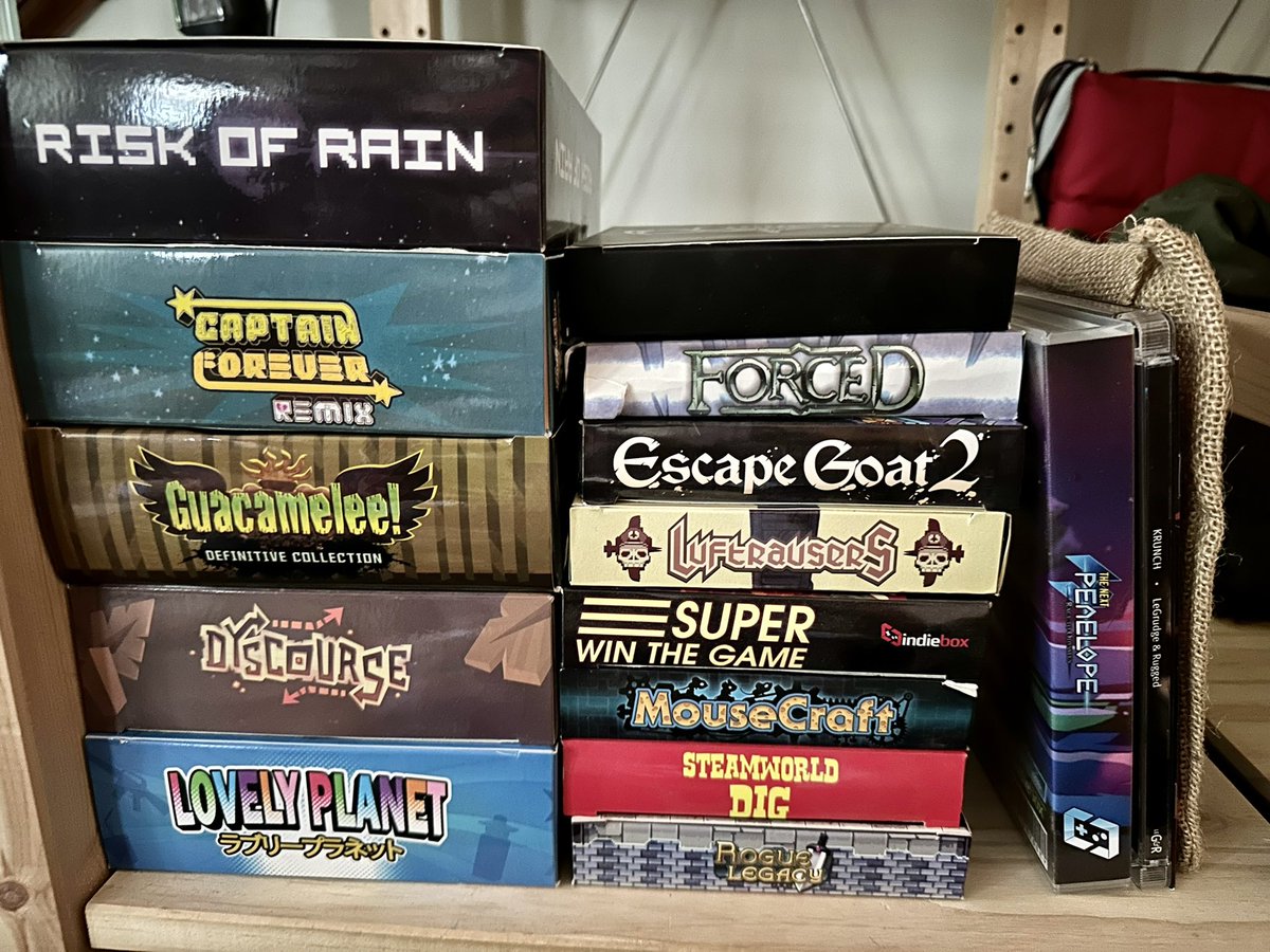TheDisposableG's tweet photo. Remember when @TheIndieBox had a subscription service for physical collector’s editions of indie games? Each one is filled with trinkets related to the game. I loved getting these things in the mail, it’s a shame I didn’t end up grabbing more of them! https://t.co/2KHq0TbkUK