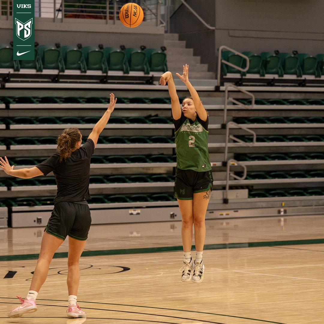 In the lab. 🧪👩‍🔬

#GoViks | #DefendTheShip