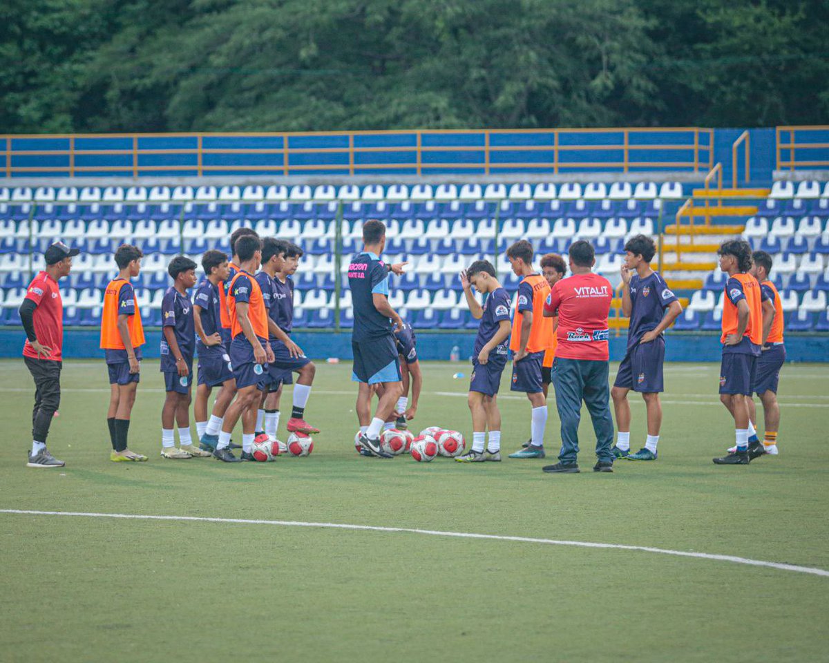 OltraJv's tweet photo. 🇳🇮🎒⚽️ https://t.co/R8qc38ZqAp