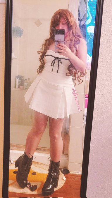 A lovely loser bought me a cute new outfit. Be happy im giving you the privilege to see it   findom findomme