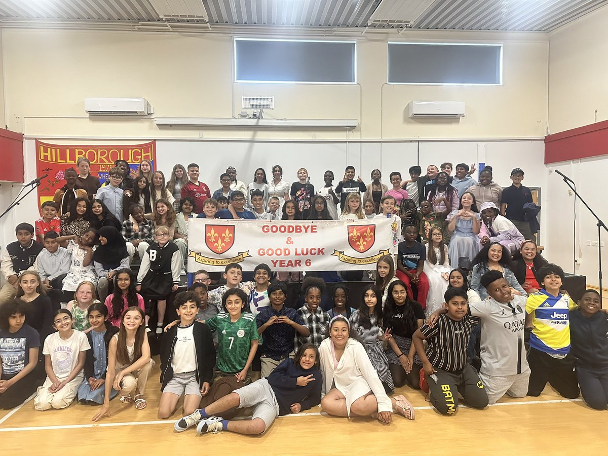 HillboroughJun1's tweet photo. A fabulous evening was had by a truly fabulous bunch of Year 6s! They have had the most incredible 4yrs at HJS and are a credit to our school and all that it stands for #HJSFamily https://t.co/yMzQxA8hnZ