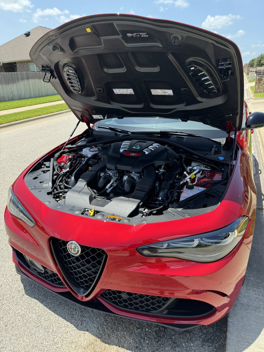 Alanis King tweet media