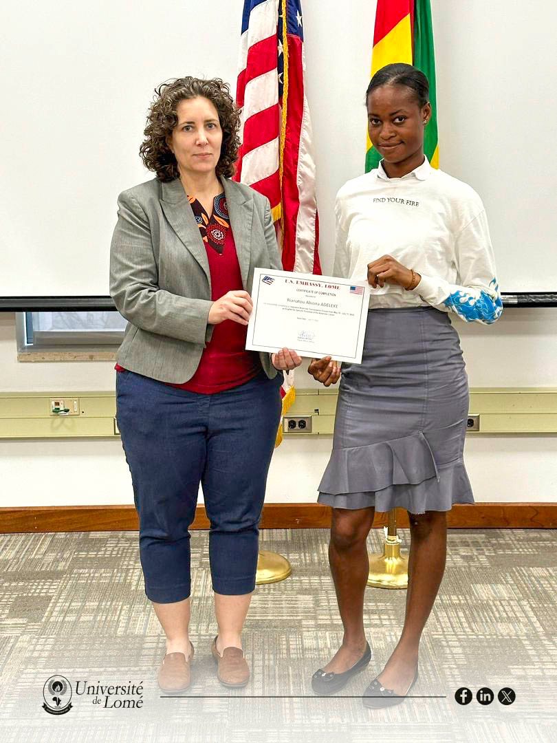 UniveLomeTg's tweet photo. La 2e édition du programme #conversation class de @USEmbassyLome a remis les attestations aux étudiantes de l'#ESSAd de @UniveLomeTg, le 11/7/2024. Un programme intensif qui forme les étudiantes à la maîtrise de l'anglais en milieu professionnel.
#USEmbassyLome
#C_Du_Genie https://t.co/ZjnYXvjX0Y