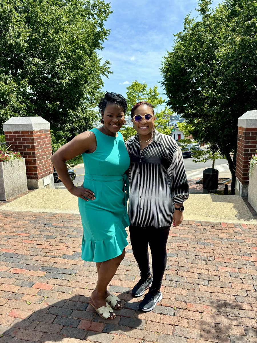 ProfBernadineW's tweet photo. Beyond PROUD to see my RA and @HowardU PhD Candidate Whittni Holland, shine at the #ViolencePreventionResearchConf. Her research centers the experiences of Black women #IPV survivors in #ruralsettings and the urgent need for #culturally and #contextually salient interventions. https://t.co/ZeUVWhj6da
