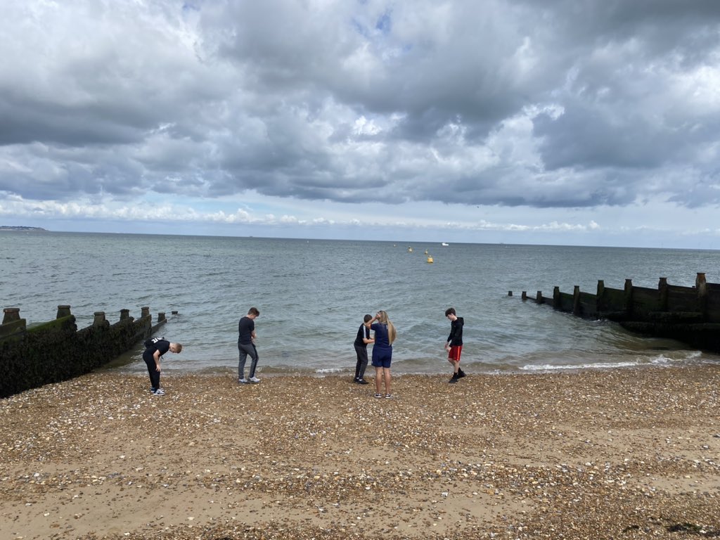 int3rv4nti0ns's tweet photo. A great start to enrichment week @TheRowansAP completing the Whitstable @TreasureTrails with a few stops for time on the beach and ice creams along the way.
#RowansEnrichment #MakingMemories
#HavingFun #EveryInteractionIsAnIntervention
#PowerOfRelationships
#KindnessMatters https://t.co/NjdX0RLTox