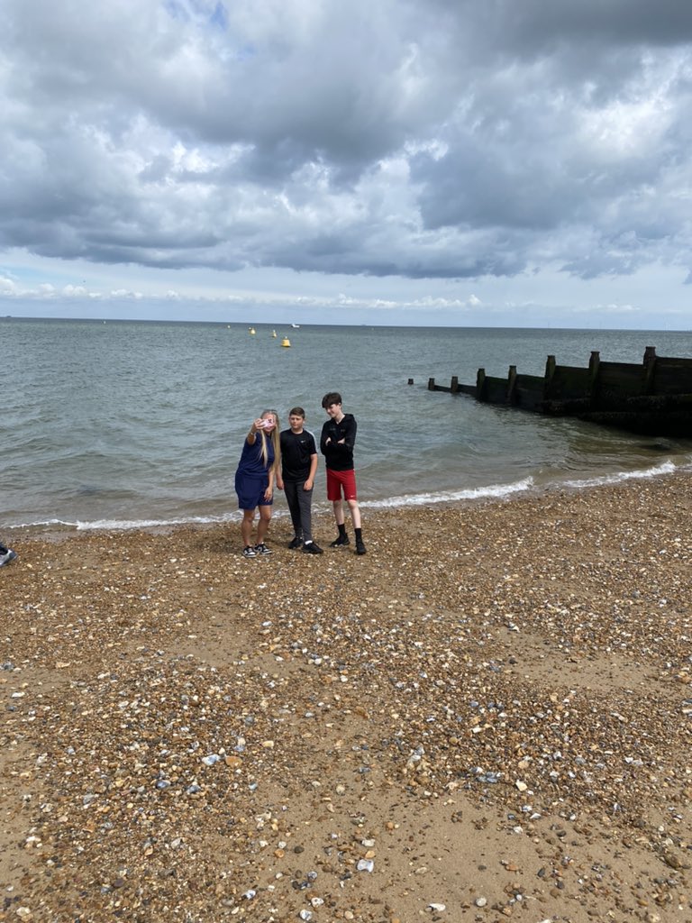 int3rv4nti0ns's tweet photo. A great start to enrichment week @TheRowansAP completing the Whitstable @TreasureTrails with a few stops for time on the beach and ice creams along the way.
#RowansEnrichment #MakingMemories
#HavingFun #EveryInteractionIsAnIntervention
#PowerOfRelationships
#KindnessMatters https://t.co/NjdX0RLTox