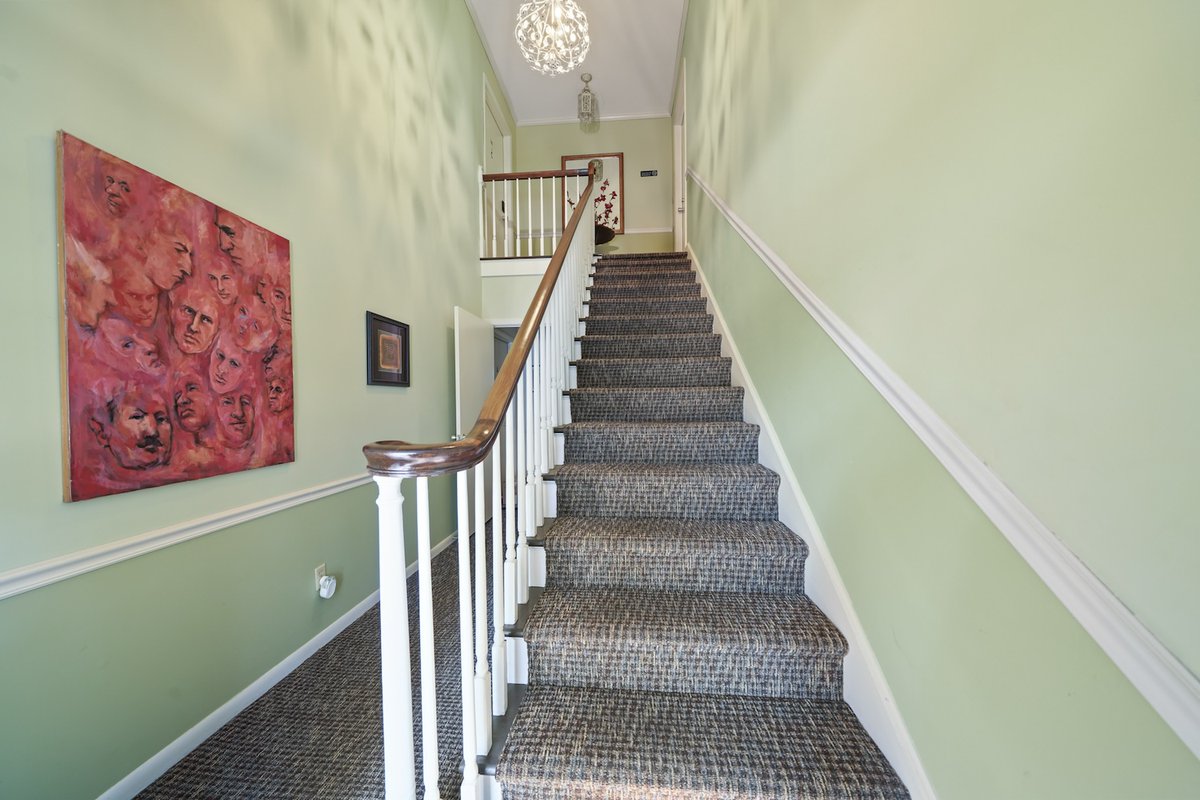 GreenHemUSA's tweet image. Discover the perfect blend of tranquility and modern living in this 2-bedroom, 2-bathroom condo in Knollwood Village in Southern Pines. Don't miss the opportunity to make this peaceful and scenic retreat your own. 🏡

👉greenhemusa.com/idx/351-D-Drif…

#SouthernPinesNC #PinehurstNC