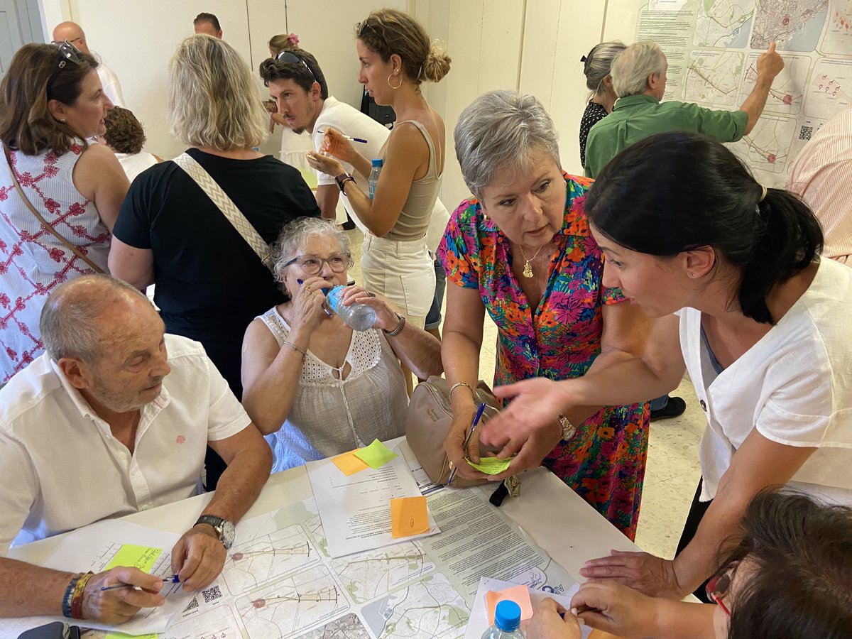 AVANT_informa's tweet photo. Muy interesante y productiva la jornada de participación ciudadana sobre el #parquecentralalicante Muchas gracias a tod@s por vuestra asistencia y aportaciones. https://t.co/N8H3F1MSeW