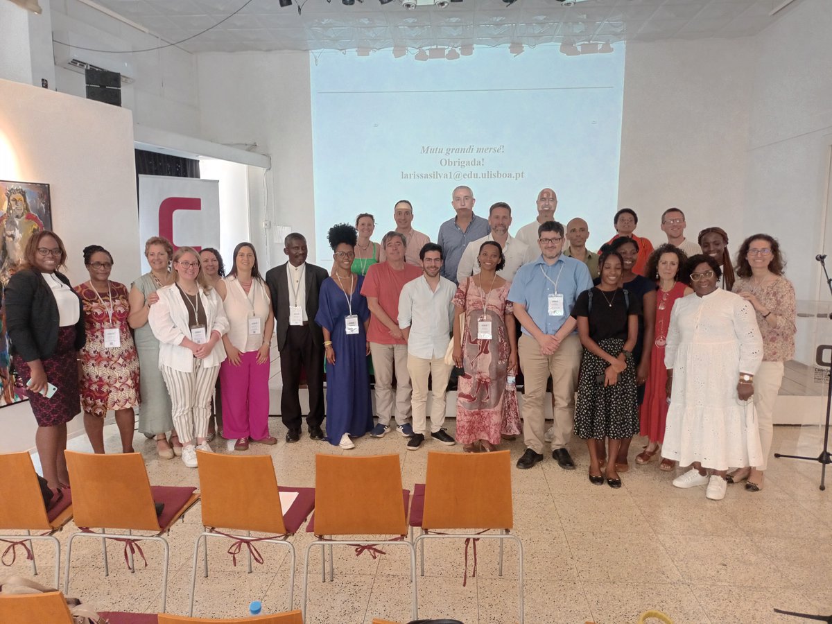 JoachimSteffen's tweet photo. The annual conference of the Association of Portuguese and Spanish-Lexified Creoles (ACBLPE) in São Tomé was a true highlight, featuring a laid-back but focused atmosphere. One of the nicest linguistic meetings imaginable.
Thanks to the organizers and hosts of São Tomé. https://t.co/n4fTDtsfp4