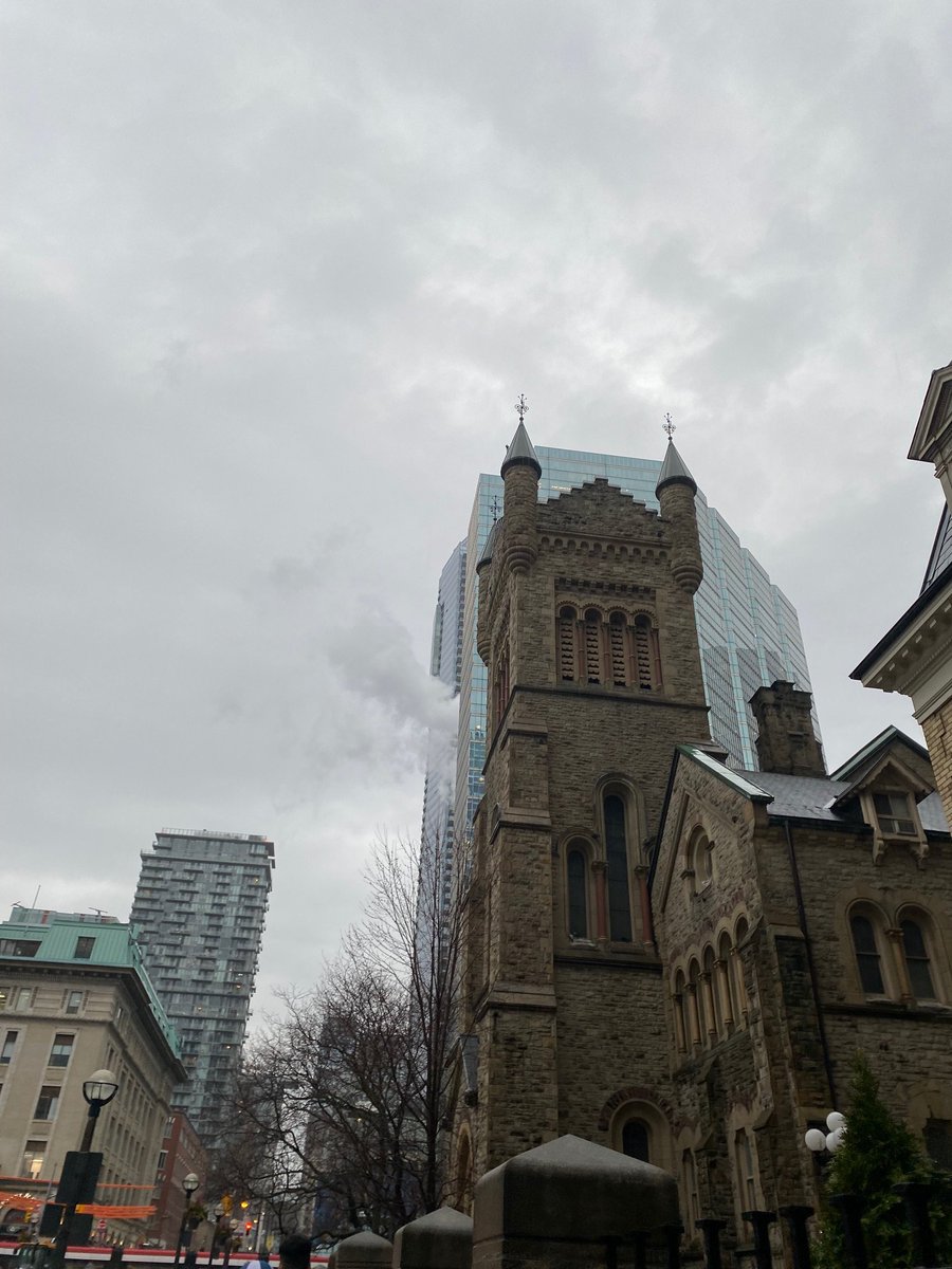 W_D_CRecords's tweet photo. 🏰 #6ix #Toronto https://t.co/Da95eLwbaC