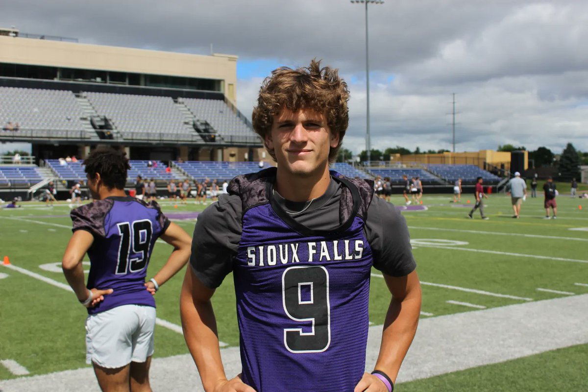 Check out the All-Camp team offense from the <a href="/USFCougarsFB/">USF Football</a> Prospects Camp! They had talent rolling in from SD, MN, IA, NE, WI, and even GA!

<a href="/tommyhoffman24/">Tommy Hoffman</a> <a href="/chase_anthony14/">Chase Cunningham</a> <a href="/ajOllin1/">Adam (AJ) Ollin</a> <a href="/Logangeorge50/">Logan George</a> <a href="/boston_katzer/">Boston Katzer</a> <a href="/GavinStahl/">Gavin Stahl</a> <a href="/andersonluke07/">Luke Anderson</a> <a href="/braylon_anderso/">Braylon Anderson</a> <a href="/Beaudree13/">Beaudree Ball</a>