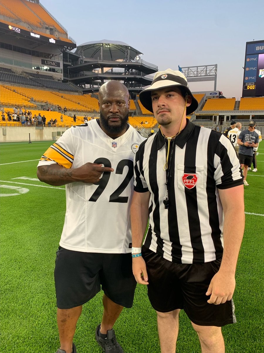 Debo and I are here to tell you that Frank Sciarroni will be refereeing the NFL flag football championships.  ESPN and ESPN plus will broadcast on Friday. Check out Frank’s articles published on saturdayblitz.com.  So proud of you, Frank. We love you. H2P