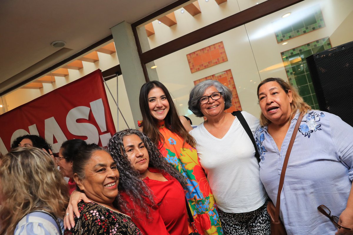 palomaSnchez's tweet photo. ¡Gracias, #Culiacán!

Agradezco a quienes siguen creyendo en este proyecto y en nuestra capacidad para trabajar por #Sinaloa. 

El corazón del PRI Culiacán son sus subcomités 🫶🏻

Yo no llego al Senado sola: ¡Culiacán viene conmigo! 👊🏻

Gracias @PaolaGarateV @enriquedilo @BernAntelo @GomerMonarrez @ErikaSMtz @NoeHeredia__ @ManuelOsunaL @hecbelcaballero @GladysObeso , Liz y a quienes me acompañaron hoy.