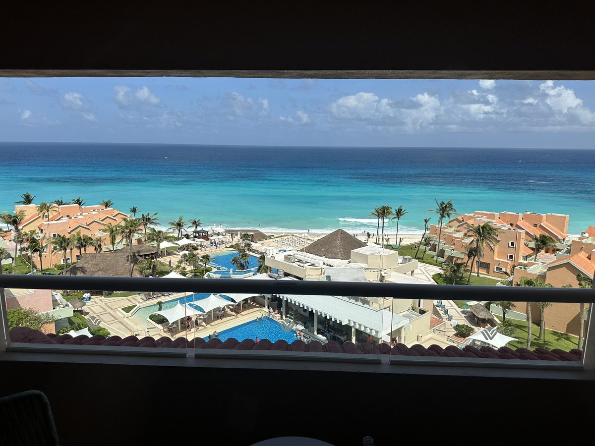 Dylanleff77's tweet image. #Honeymoon #Cancun