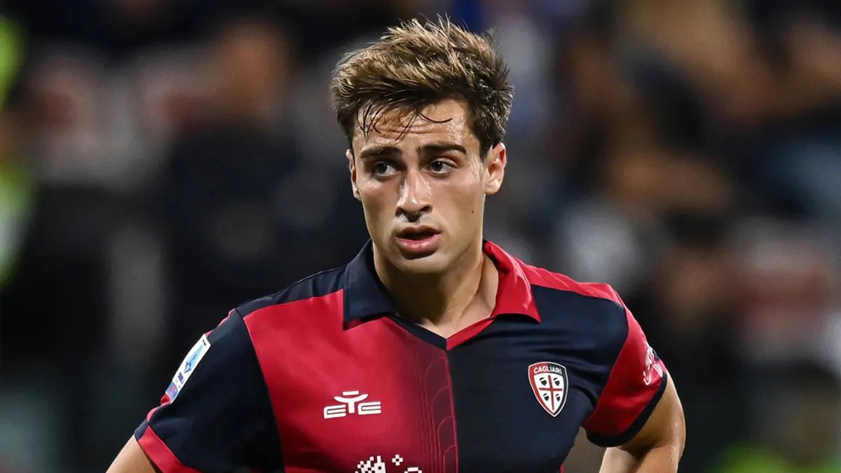 Gaetano Pio Oristanio, W/T/A.
Tranquilli la decido io, il mio nome è Gaetano Pio.
8 partite, 2 gol e 1 assist. Pagato 1/500 a luglio, una chiamata tra gli sguardi attoniti degli avversari.
IL JOLLY. 
Voto 7,5