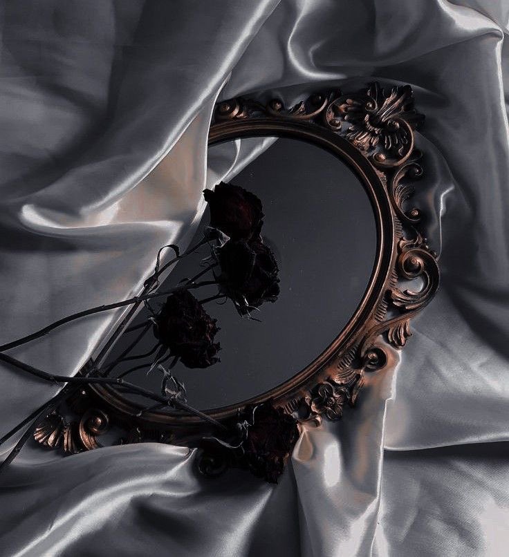 ⠀

    𝐶𝐴𝐿𝐿 𝑀𝐸 𝑇𝐻𝐸 𝐹𝐴𝐼𝑅𝐸𝑆𝑇 𝑂𝐹 𝑇𝐻𝐸𝑀 𝐴𝐿𝐿 .ᐟ
     - 𝘵𝘦𝘦𝘯 𝘷𝘦𝘳𝘴𝘪𝘰𝘯 𝘰𝘧 𝘵𝘩𝘦 𝘌𝘷𝘪𝘭 𝘘𝘶𝘦𝘦𝘯 𝘎𝘳𝘪𝘮𝘩𝘪𝘭𝘥𝘦 -

                                𝘓𝘪𝘬𝘦 / 𝘳𝘵 .ᐣ

⠀