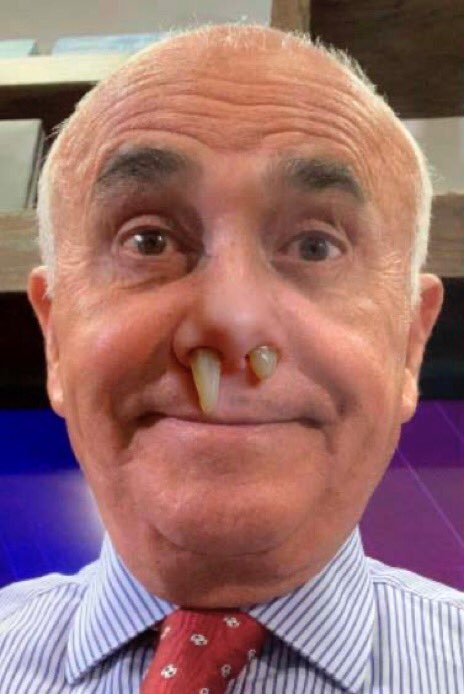 jjoliverosc200's tweet photo. De lo que no se ha percatado @carlosalazraki, es que él, y la #Recua que lo acompaña en sus programas son ¡Los #ANORMALES! https://t.co/RfcpvIFBpj