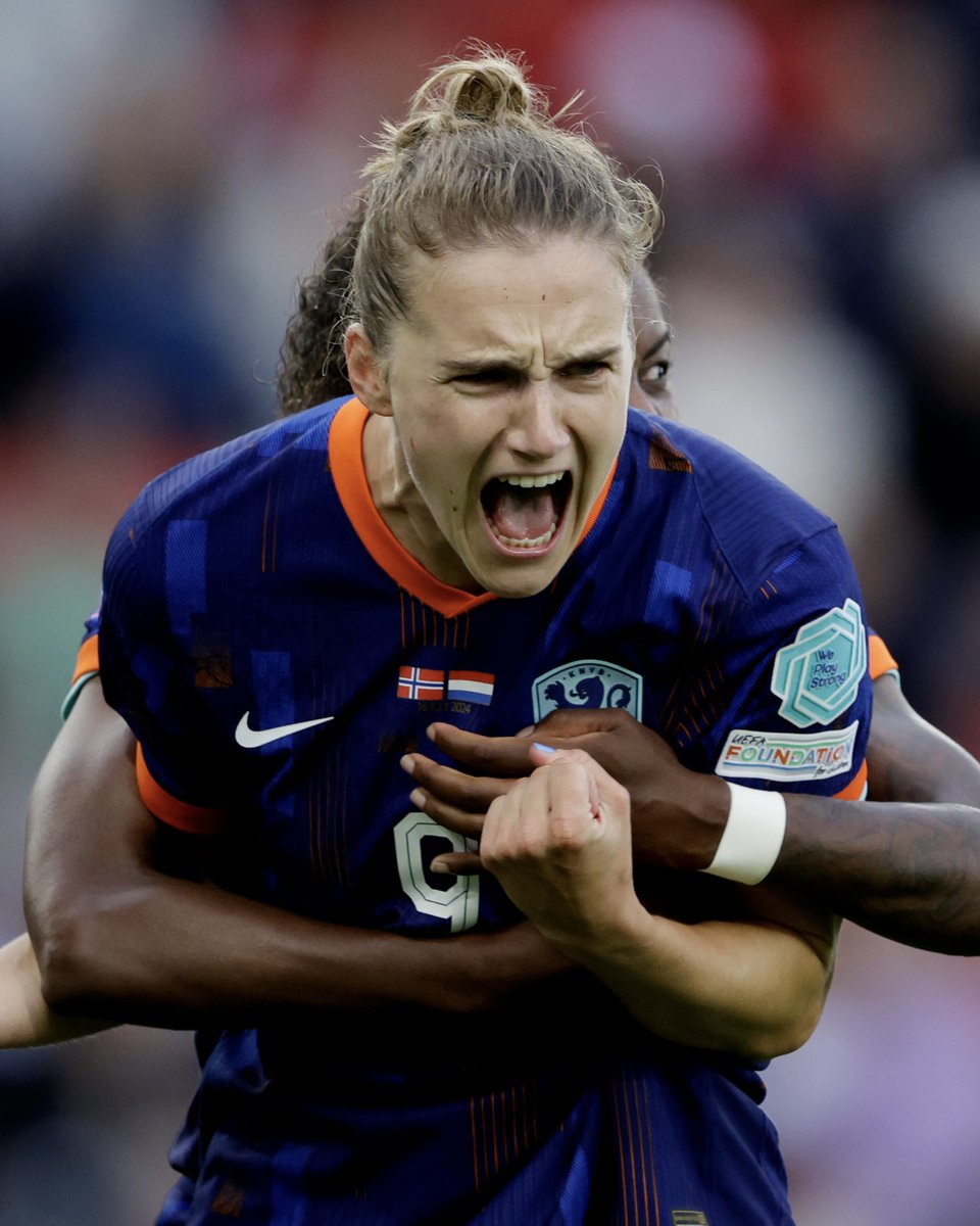 WEURO2025's tweet photo. What a feeling 🥹

🇳🇱 @VivianneMiedema's first international goal since September 2022 secured @oranjevrouwen's place at #WEURO2025 https://t.co/wQHsF7tlTh