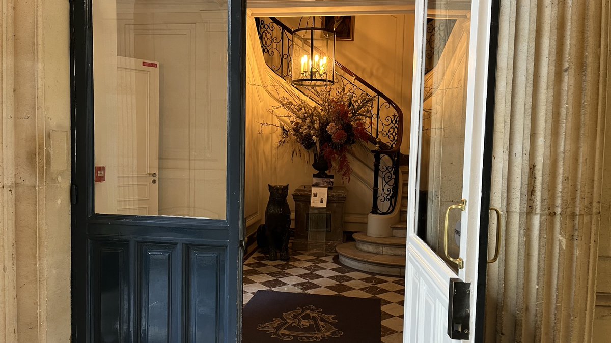 rolfhorn's tweet photo. A great afternoon in Paris visiting the fabulous Alfred Sommier Hôtel Particulier. Will get back to this in September!

#AlfredSommier https://t.co/5QWyb4YCIk
