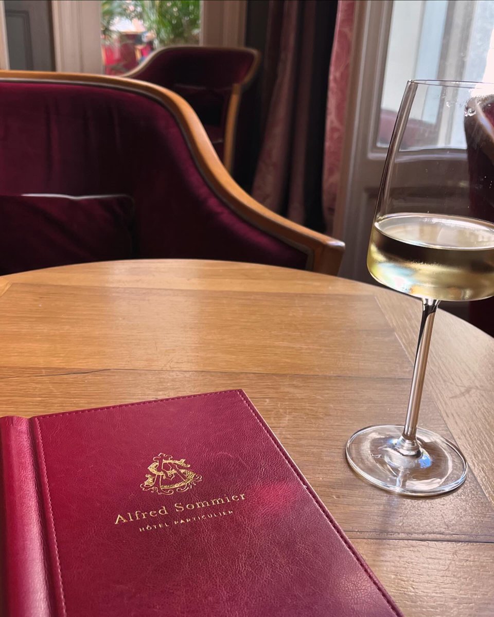 rolfhorn's tweet photo. A great afternoon in Paris visiting the fabulous Alfred Sommier Hôtel Particulier. Will get back to this in September!

#AlfredSommier https://t.co/5QWyb4YCIk