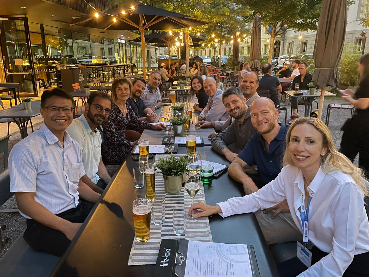 The traditional FEPSAC - ISSP dinner during the European Congress is on! Happy to share with our colleagues in <a href="/ISSPonline/">ISSP</a>, specially when they pay the drinks 😉 #FEPSAC2024