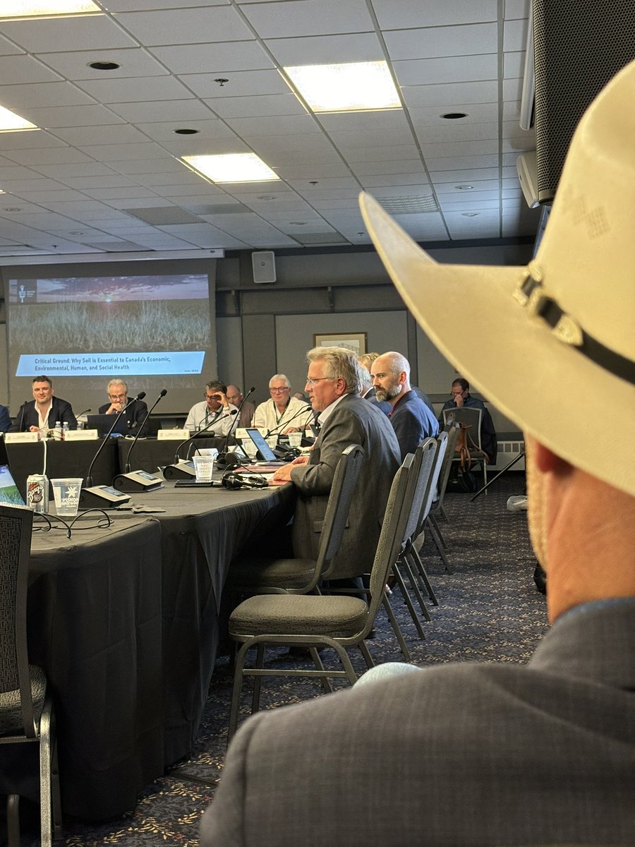 Champion and friend of agriculture, <a href="/SenatorRobBlack/">Senator Rob Black, P. Ag. (Hon)</a> joins <a href="/CFAFCA/">CFA</a> board table to discuss the Senate Soil Health report. Soil is critical and cattle play a key role in grazing lands and cultivating healthy soils. A great report that speaks to the importance of our land. 🌱🌾🤠