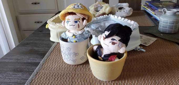 Debating if i should bring the baby clothes and accessories to EVO 