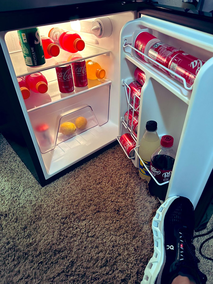 LaMoose_'s tweet image. Nomas tengo dos limones pa alimentarme 🤣🥹🙃

Eso de descansar y cocinar nomas no…👩‍🍳🤡