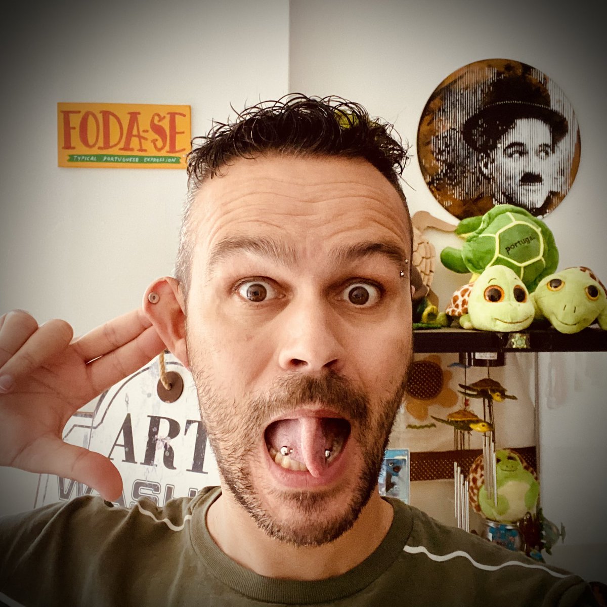 Quando descobres que és um visionário da Moda
e já usas um TRUMPiercing Túnel
(o meu é de 4mm) há mais de 10 Anos !
👂🏽🔫
.
📢 Partilha se achaste interessante
esta publicação 🙏🏾
.
#guitattoosts #piercing #trumpiercing
.