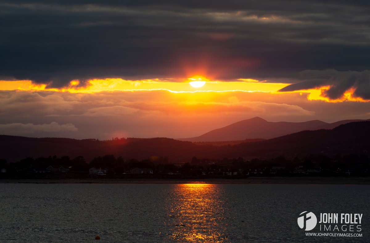 Gold Coast sunset tonight with the Knockmealdowns in the background.