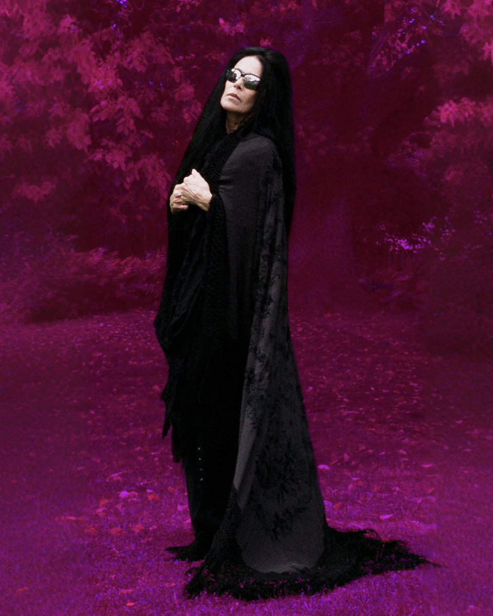 diamanda_galas's tweet photo. ATHENS VOICE - DIAMANDA GALÁS: “Without dialogue, we are dead people.” 

New interview: https://t.co/urTMlx1CtT

Photo by Logan White https://t.co/BK2hBtRuqX