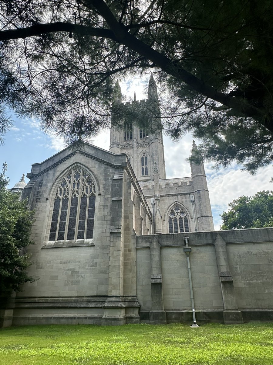 Tate_Taylor3's tweet photo. Enjoyed my time at Trinity College yesterday. Thanks to @coach_graham13 for the invite and @CoachCrayton_ for the great tour. Looking forward to staying connected. @CoachDevanney https://t.co/791o81j6TN