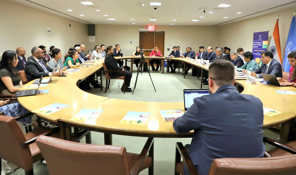 IndiaUNNewYork's tweet photo. Organized by @IndiaUNNewYork &amp; @NITIAayog, showcasing 🇮🇳’s efforts on #SDG localization to ensure delivery at the last mile in collaboration with @UNDP. https://t.co/6zInJyO2Hp