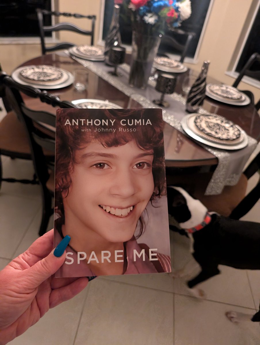 Kelsrardi's tweet image. Good night to curl up with a book. 
Love ya .@AnthonyCumia #SpareMe