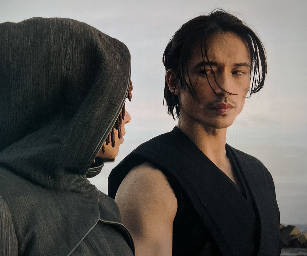 I need this show to be renewed. I need to see him train her. I need to see her corruption by the dark side thicken #RenewTheAcolyte #Oshamir