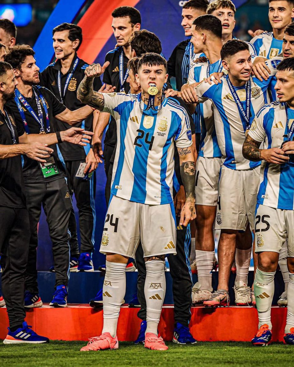 pibeboIudo's tweet image. GANA MUTIS QUE DEFIENDAN A ENZO!!  

☆ seguime, dale rt y seguí a todos los q den rt ☆ 

☆comenta &quot;FRANCESES PUTOS&quot; y seguí a todos los que le den like ☆ 

☆dale like a los demás comentarios así se siguen entre todos!! ☆